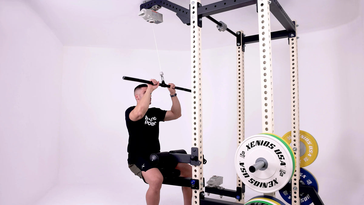 Close Grip Lat Pull-down